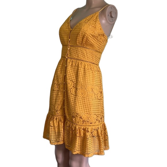 ⭐️ Gianni Bini Sundress - Picture 2 of 13